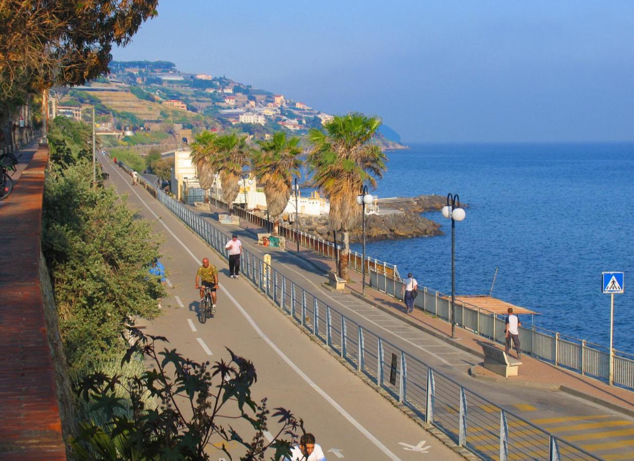 Piro Home SanRemo Centro con Box Privato Esterno foto